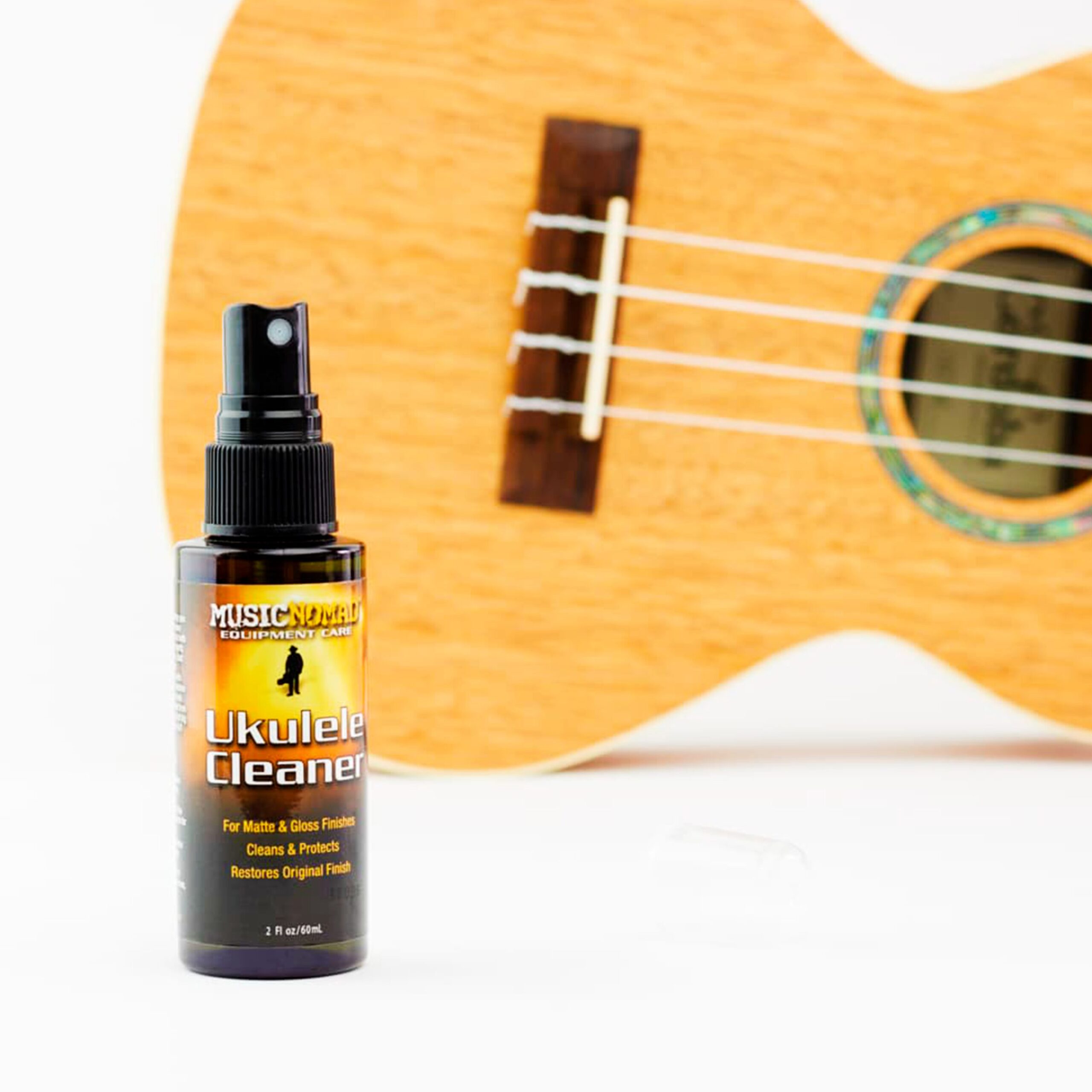 Music Nomad MN121 Ukulele Cleaner spray — limpia y protege acabados mate y gloss, fórmula antiestática con aroma agradable