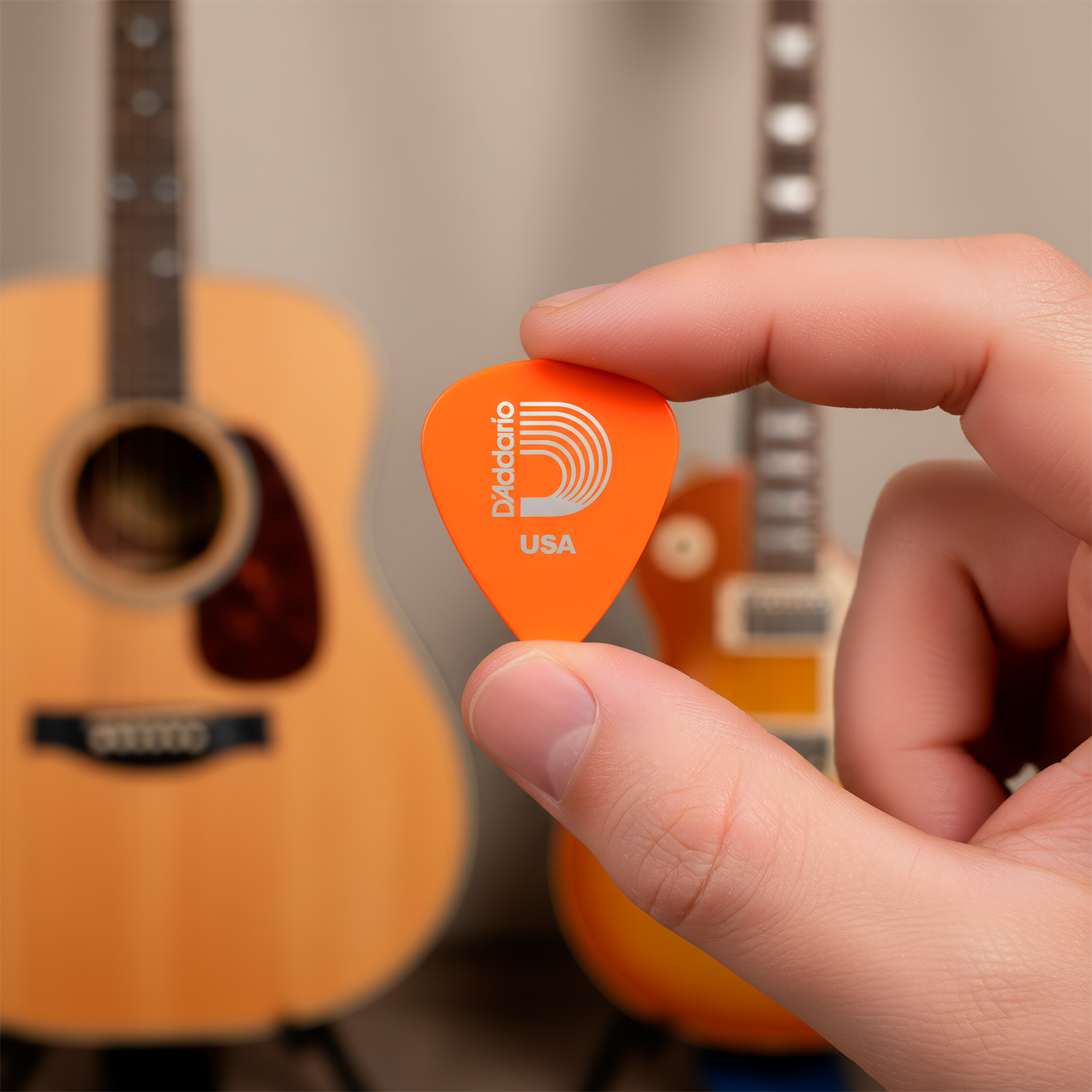 Puas Daddario Duralin 10-pack de 0.60 mm, set de plumillas anaranjadas Planet Waves Derlin, alta durabilidad y precisión 6DOR2-10