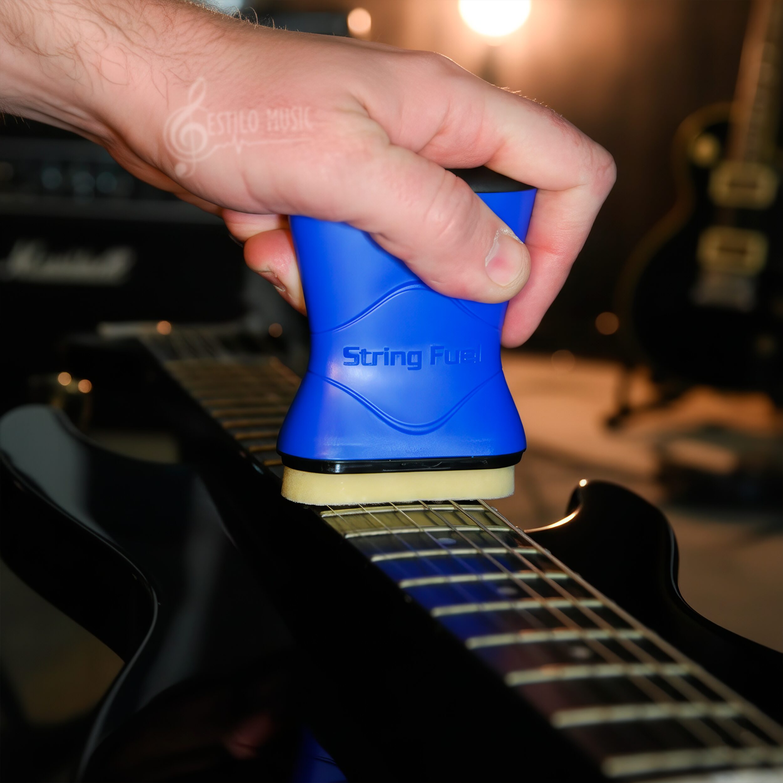 Limpiador Cuerdas Guitarra MN120 Music Nomad repuesto String Fuel para limpieza y lubricación de cuerdas.