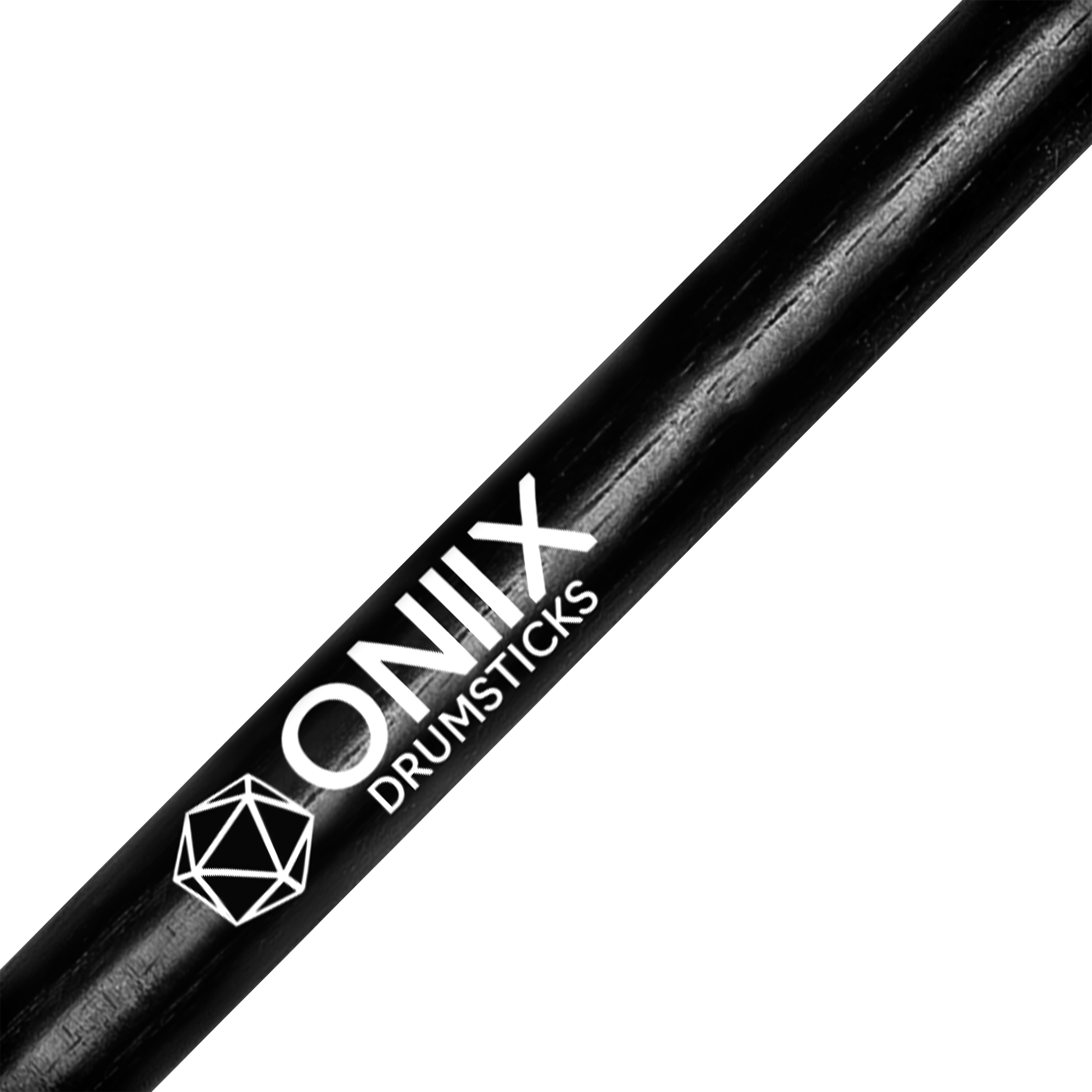 Baqueta Oniix Vic Firth utilizada sobre caja o platillo de batería, demostrando agarre firme, punta de lágrima afinada y resistencia de nogal americano para estilos de rock.