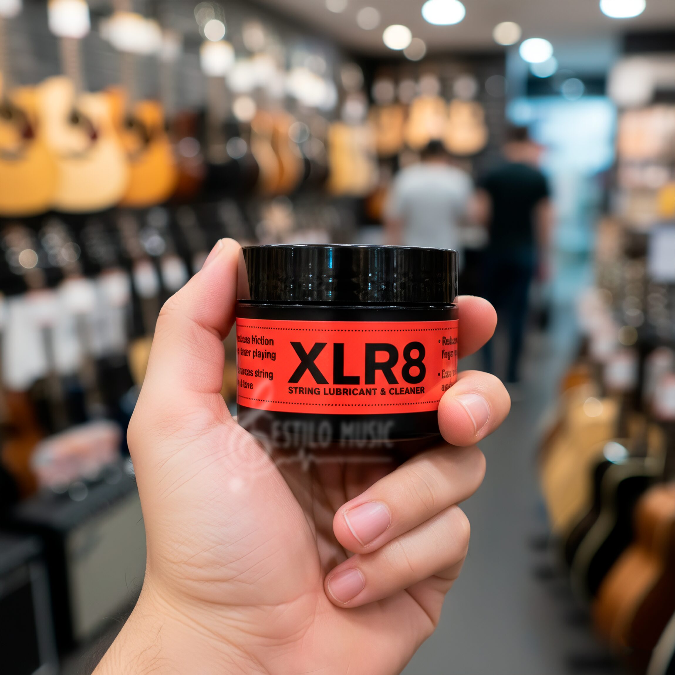 Limpiador De Cuerdas Daddario Pw-xlr8-01 con aplicador lubricante para guitarra y bajo, modelo PW-XLR8-01.