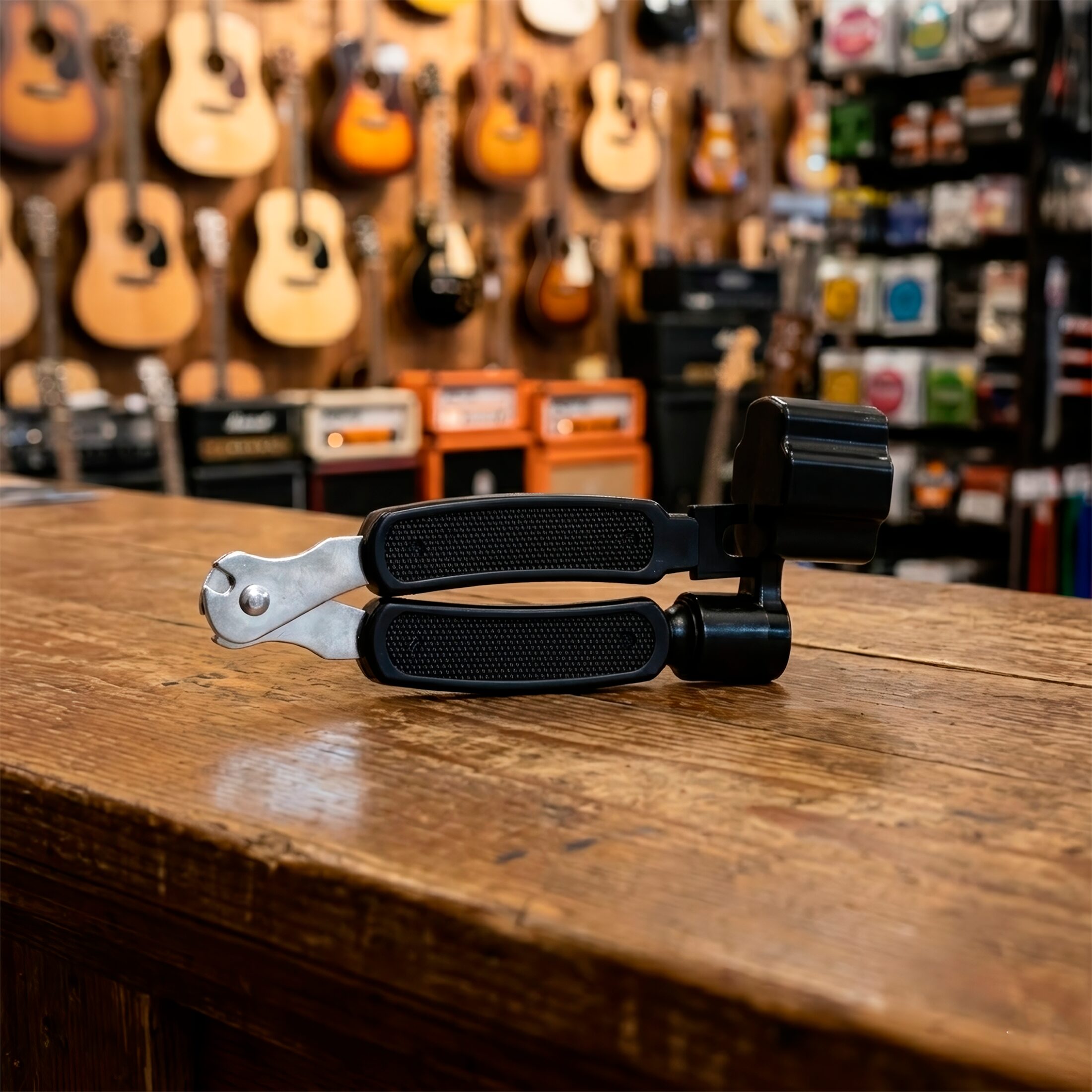 Bobinadora de Cuerdas Estilo Music modelo multifuncional 3 en 1: enrollador de cuerdas, cortador y quita-pines para guitarra BG3