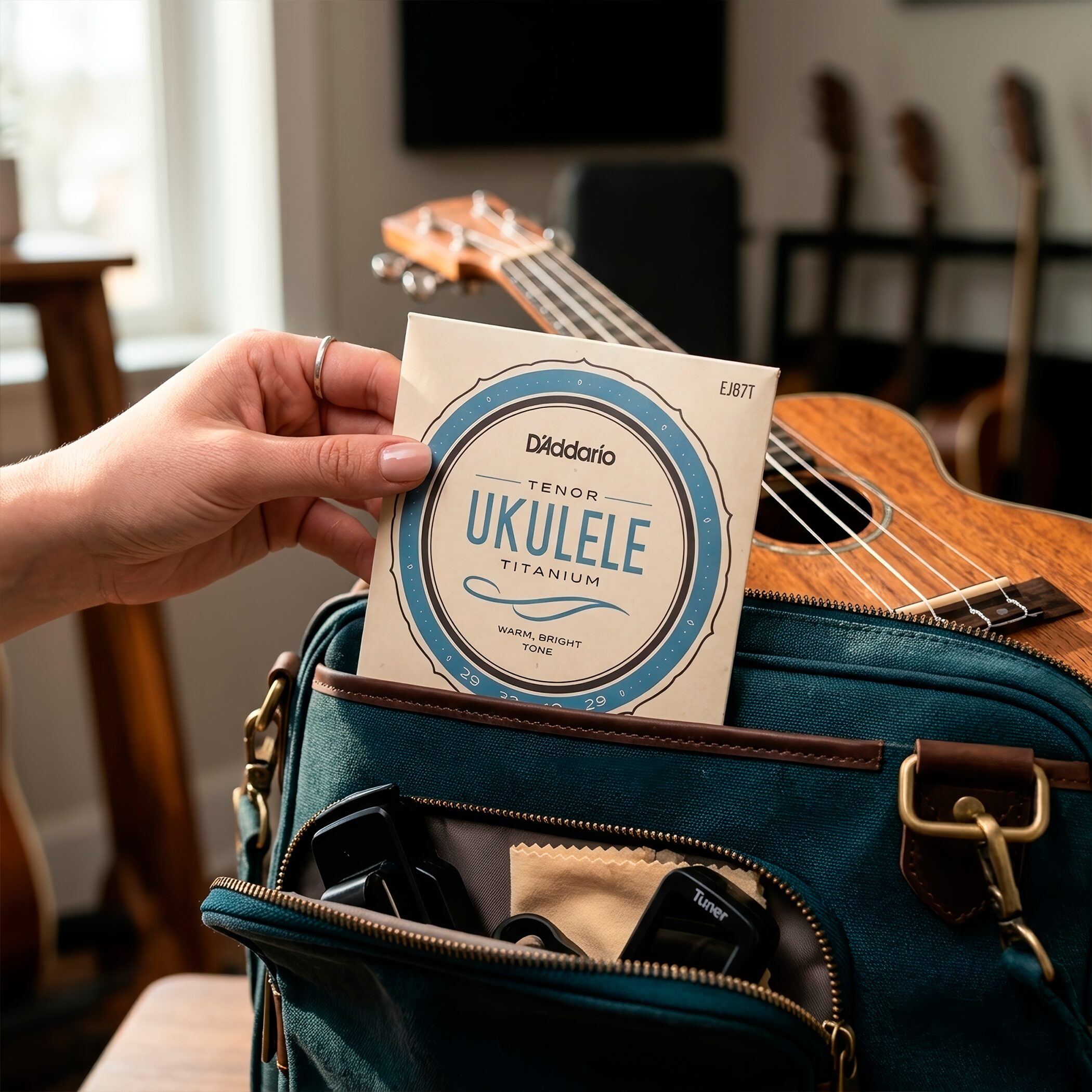 Cuerdas para Ukulele Daddario EJ87T de titanio para ukulele tenor con afinación estándar GCEA y sonido brillante de alta proyección.