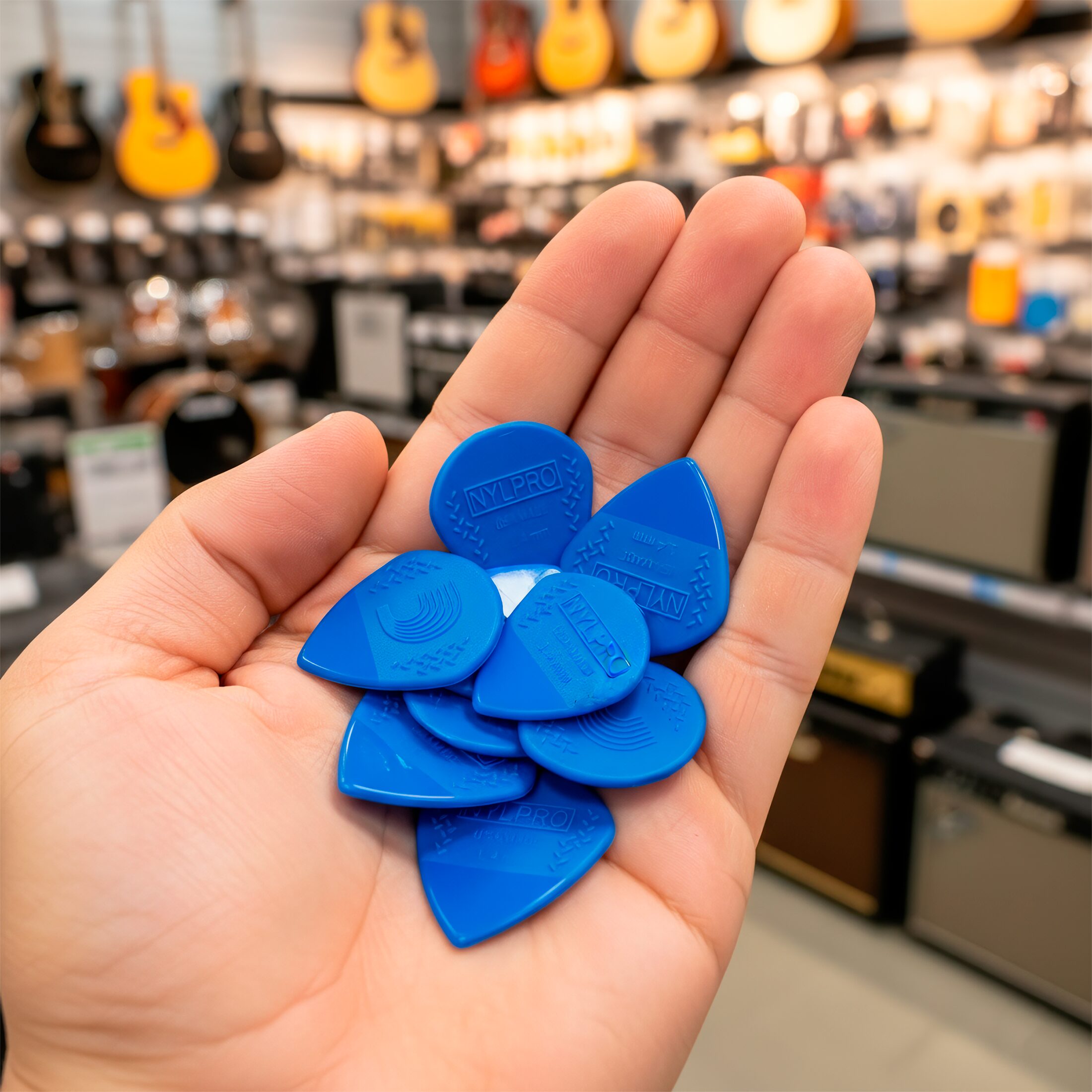 Puas Planet Waves 3NPR7-10 Daddario Nylpro Plus Jazz Pick color azul con material de nylon y agarre antideslizante